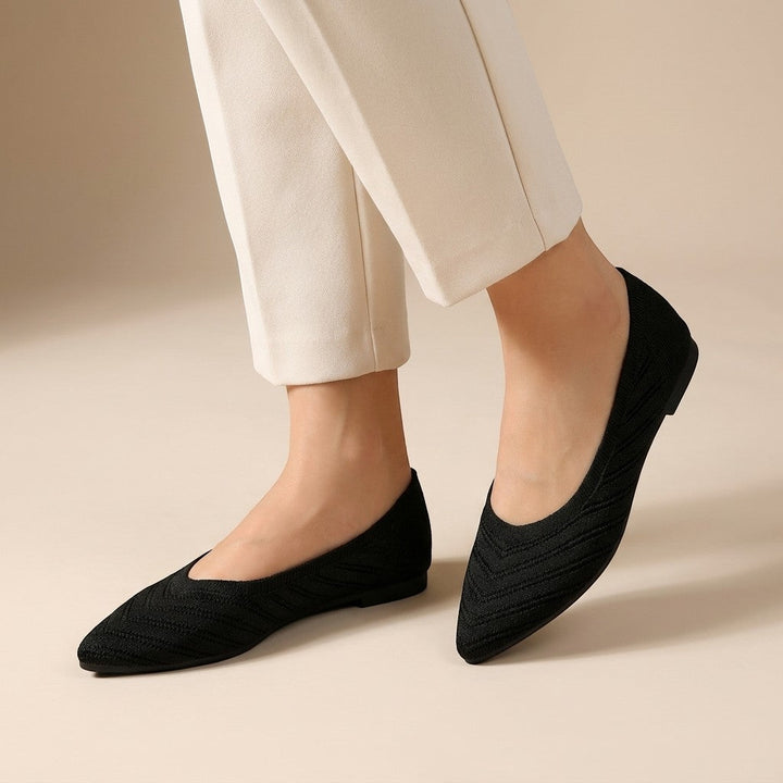 Elianthe — Breathable Knit Loafers With Elegant Slip-On Chain Detail Design