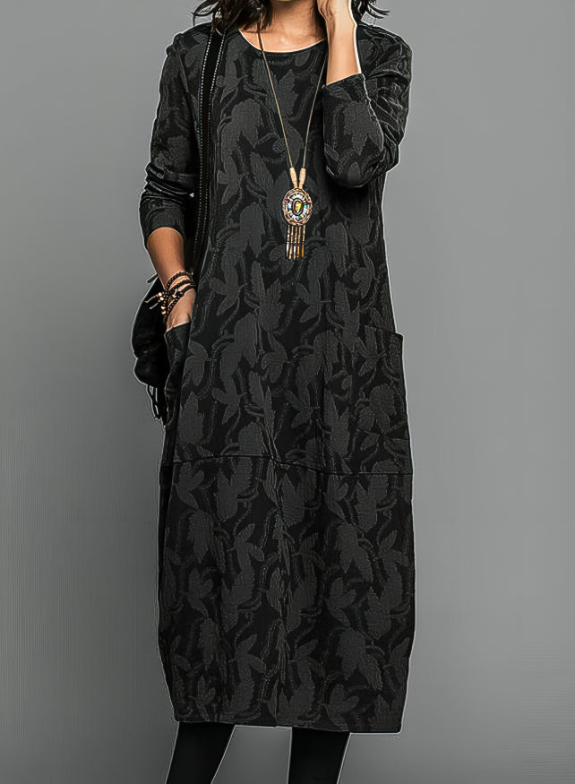 Wynter — Cozy Knit Midi Dress With Relaxed Long Sleeves And Pockets For Winter