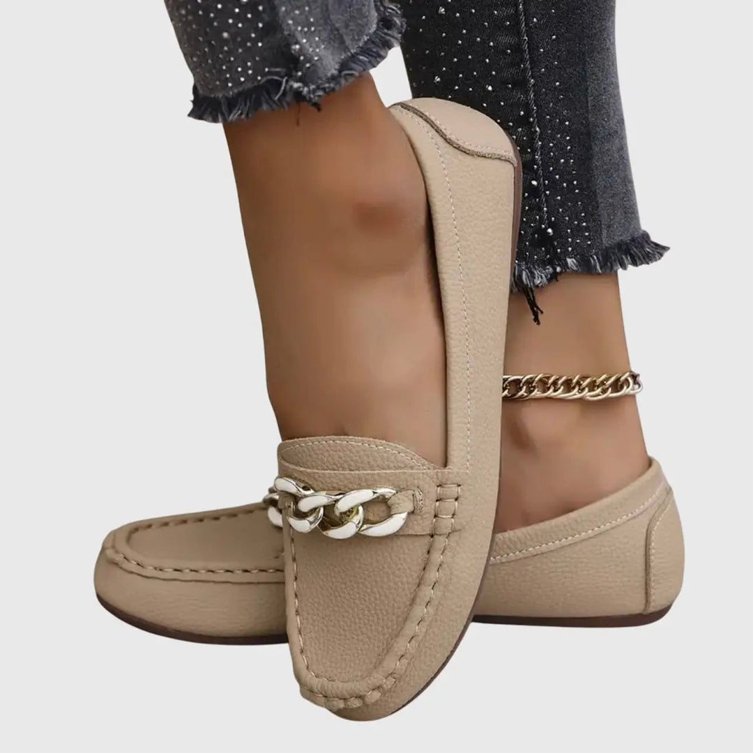 Chainlink — Leather Loafers With Elegant Orthopedic Slip-On Gold-Chain Design