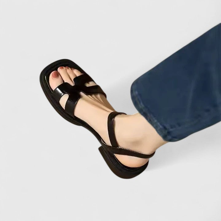 Florence — Minimalist Flat Sandals With Comfortable Casual Summer Design