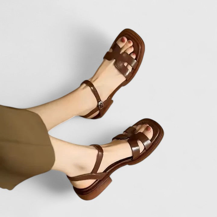 Florence — Minimalist Flat Sandals With Comfortable Casual Summer Design