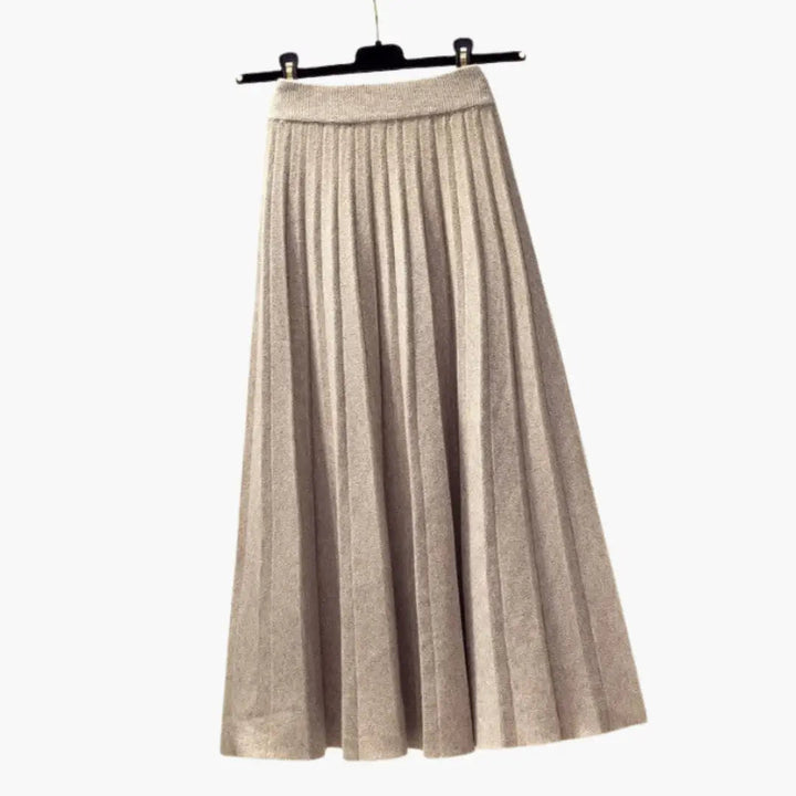 Wynter — Ribbed Knit Pleated Maxi Skirt With Flowing Ankle-Length Elegant Texture