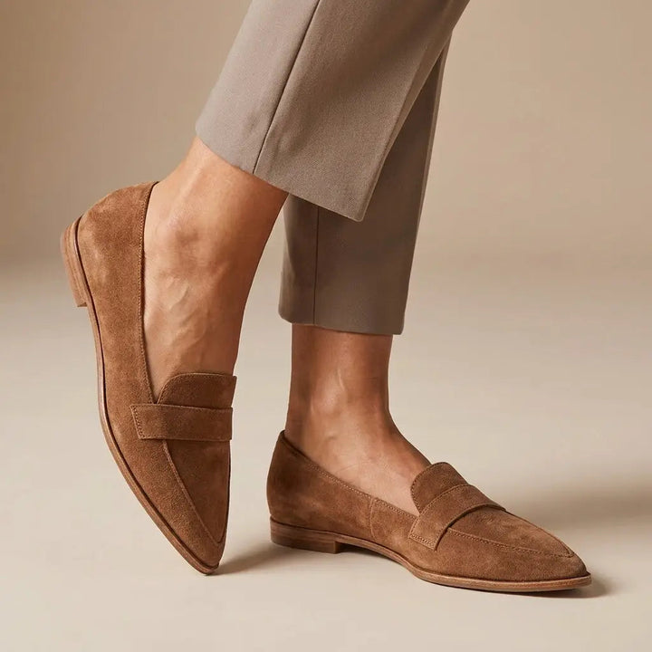 Pointedsummer — Elegant Leather Loafers With Stylish Pointed Toe Slip-On Summer Design