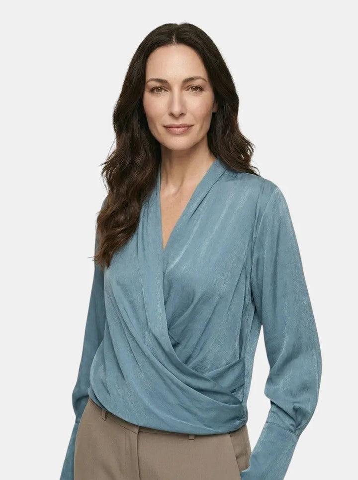 Seraphine — Satin Puff Sleeve Blouse With Elegant V-Neck For All Seasons